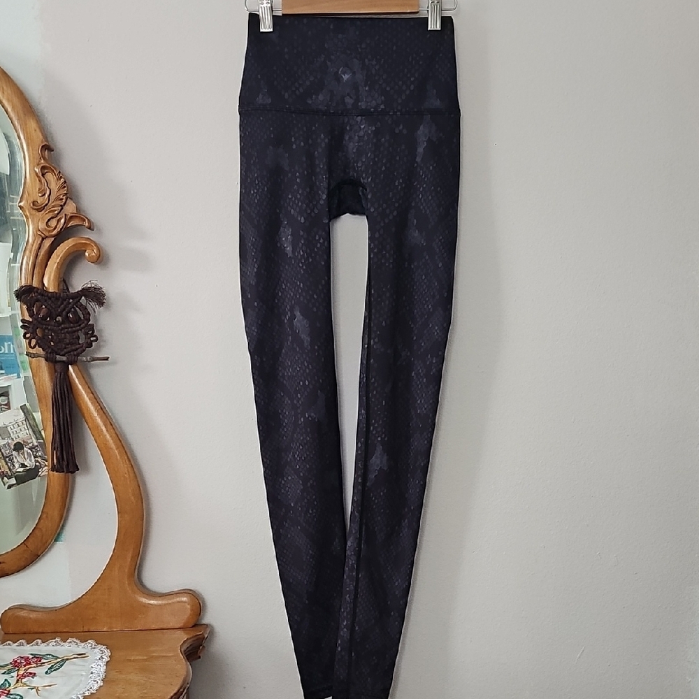 Ricochet Grey Snake Patterned Leggings